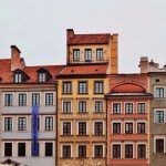 barwne i urokliwe kamienice na Starym MieÅ›cie w Warszawie